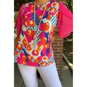 NWT Southern Stitch Pink Blue Floral‎ Blouse Split Sheer Flutter Sleeve L Tunic